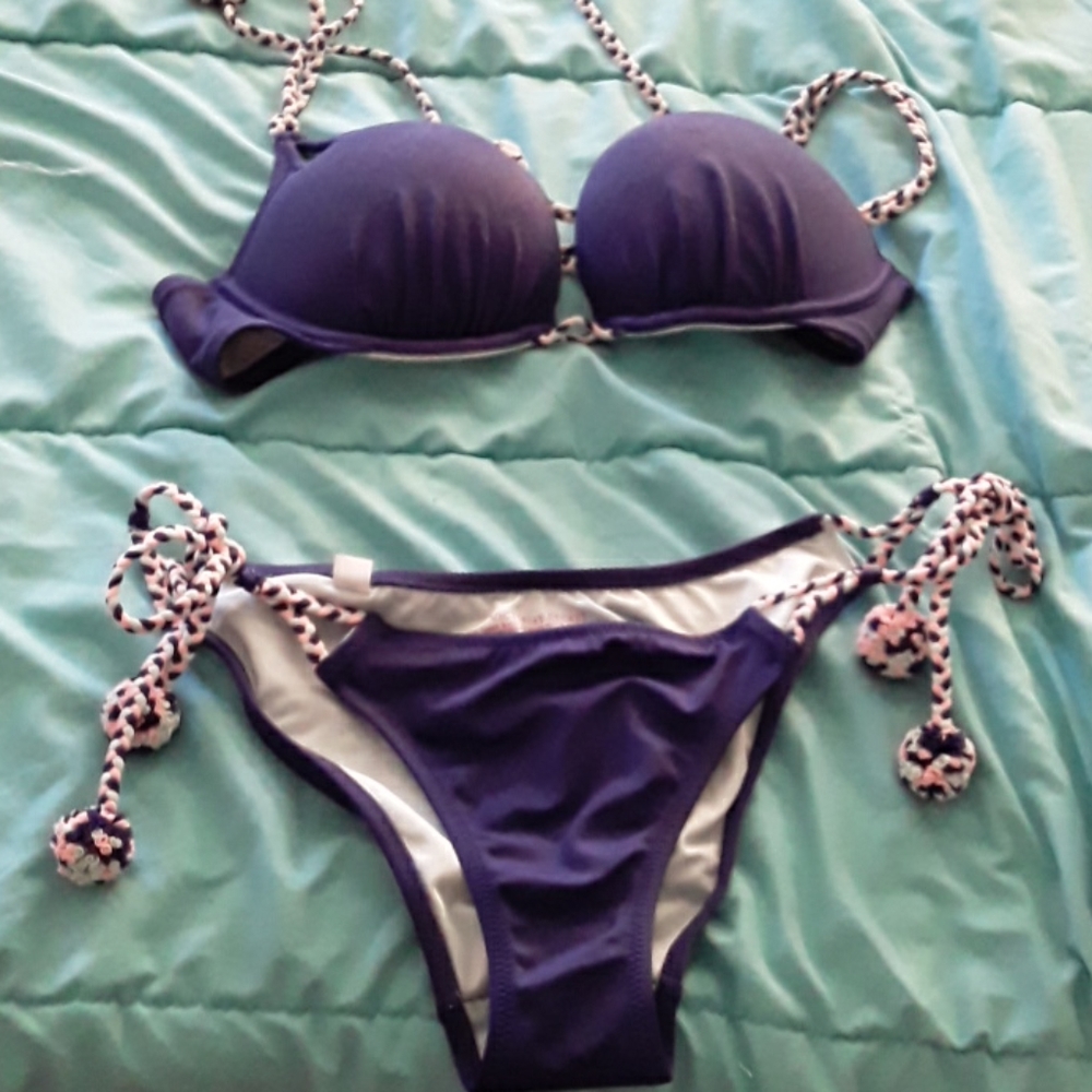Bathing suit